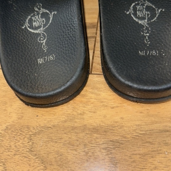 Sole Mates “Love Slides” Size Med (7/8) - Great Condition! Black snd White - Picture 3 of 4